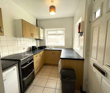 4 bedroom house share to rent - Photo 3