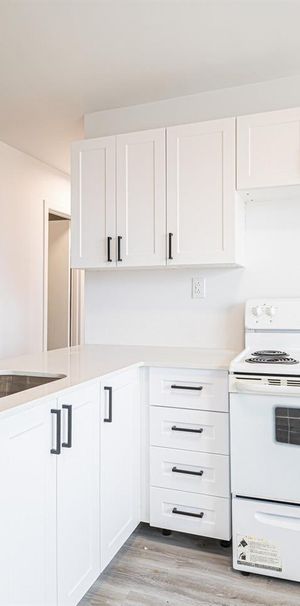 2 Beds 1 Bath - 8281 Avenue Des Vendéens, Anjou - Photo 1