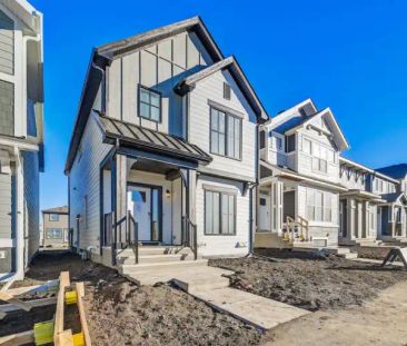 Cozy 2 Bedroom legal basement suite with lake access | 30 Magnolia ... - Photo 1