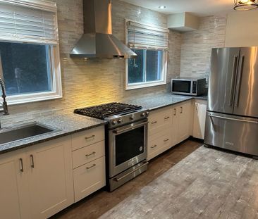 For Lease - 188 Mason Avenue, Bradford West Gwillimbury, Ontario - Photo 2