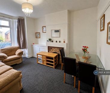 4 bedroom terraced house to rent - Photo 1