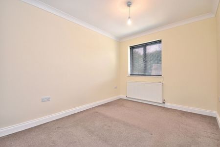 Honeybourne, CM23, Bishops Stortford - Photo 3