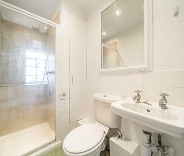 Palace Road, SW2, London - Photo 6