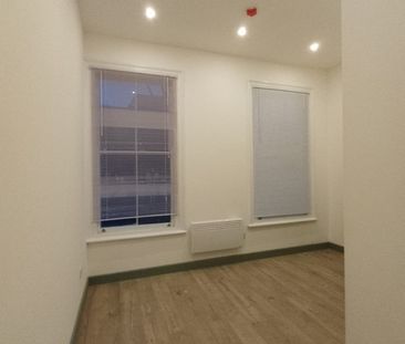 Studio Flat, Putney Hill, SW15 - Photo 5