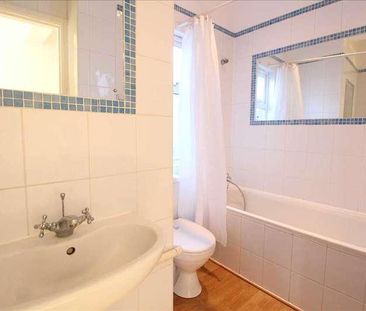 Leigh On Sea, SS9 - Photo 4