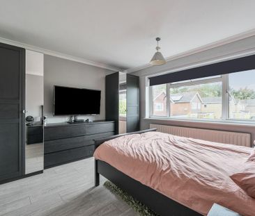 4 bedroom detached house to rent - Photo 5