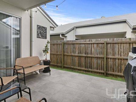 29 Amber Circuit, RIPLEY - Photo 4