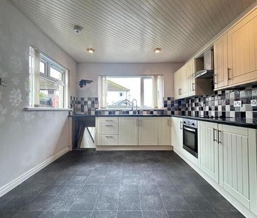 5 Jubilee Park, Dromore, BT25 1QJ - Photo 1