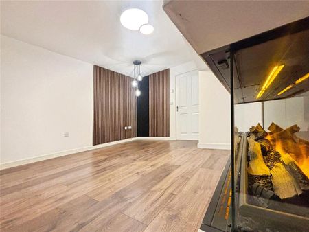 3 bedroom terraced house to rent - Photo 2