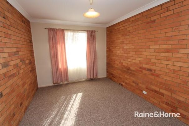 176 Rankin St, Bathurst, NSW 2795 - Photo 1