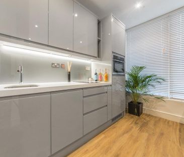 Studio to rent - Photo 1