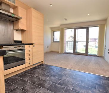 2 bedroom apartment to rent - Photo 4