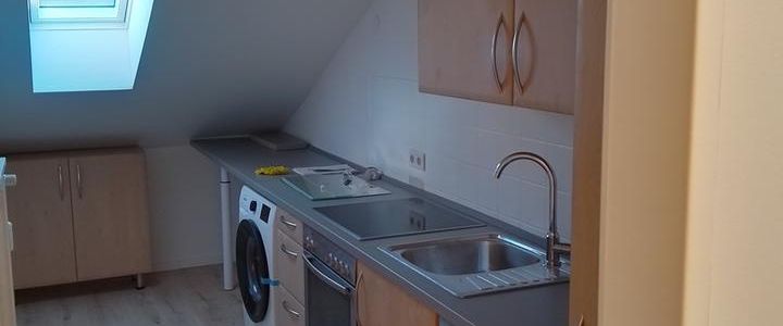 Ruhige, helle 2 ZKB Wohnung, möbiliert in Kolbermoor ab sofort - Foto 1