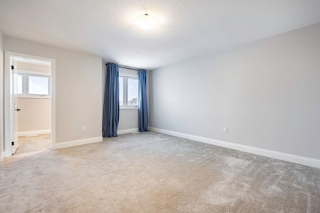 For Lease - 3 Grundy Crescent, East Luther Grand Valley, Ontario - Photo 2