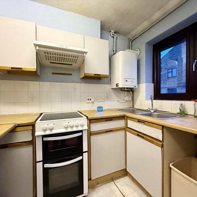 3 bedroom apartment to rent - Photo 1