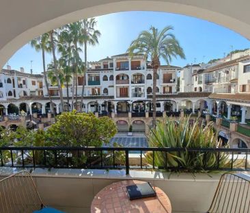 Alquiler de estudio en Avenida de las Brisas, 138 - Photo 1