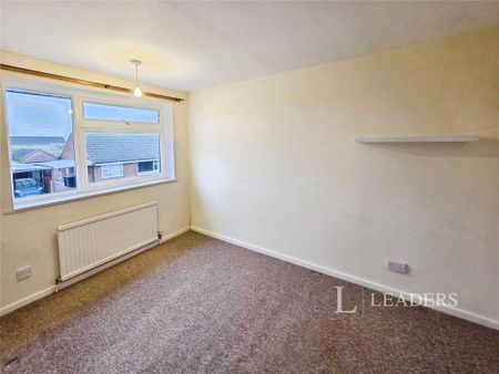 3 bedroom semi-detached house to rent - Photo 4