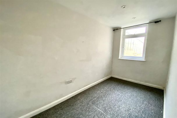 Clifton Road, Worthing - Photo 1