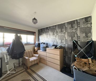 Modern 4-Bedroom Home with Garage & Gully ... - Photo 4