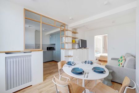 Place Etienne Pernet - Photo 2