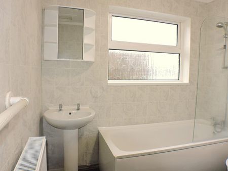 2 bedroom terraced house to rent - Photo 5