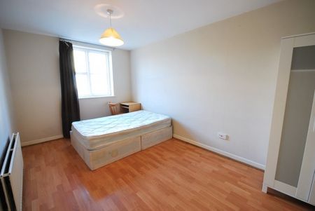 2 Bed - Westgate Road, Newcastle - Photo 2