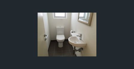 MODERN EXECUTIVE COOGEE BEACH APARTMENT - Photo 3