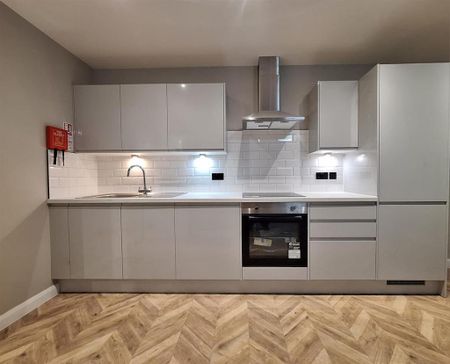 1 bedroom flat to rent - Photo 2