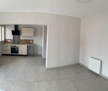 Location Appartement 2 pièces 45m² - Photo 4