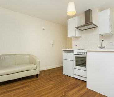 Studio to rent - Photo 4
