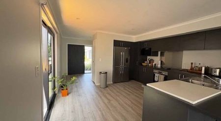 Top Tier in Te Kaarearea - Photo 2