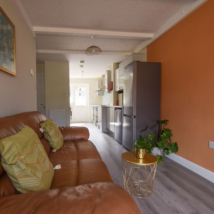 6 bed end of terrace house to rent in Fairfax Road, Norwich, Norfolk - Photo 1