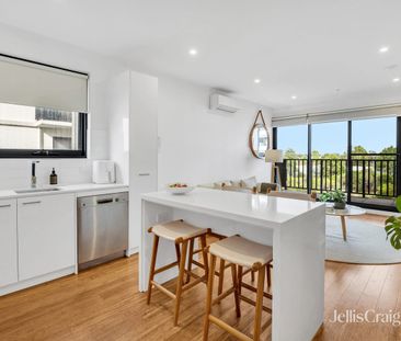 Two-bedroom Apartment in Brunswick West - Photo 6