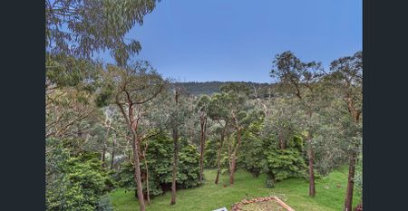 Unique hills home - Photo 2