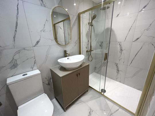 Dorchester Road, Weymouth - Photo 1