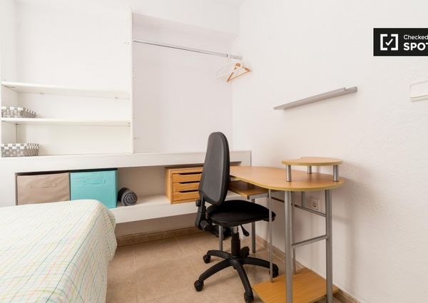 valencia, Valencian Community 46011