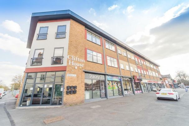 Flat 6, Clifton House, Merridale Road, Wolverhampton, West Midlands, WV3 9RY - Photo 1