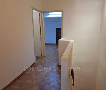 Location maison 3 chambres 83 m² Le Revest-les-Eaux - Photo 1