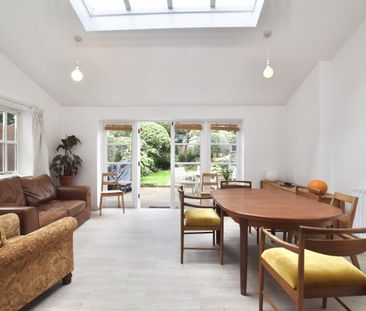 Fabulous Three Bedroom House for Rent in East London Eden - Photo 2