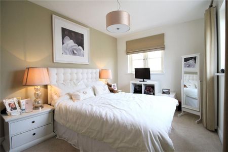 4 bedroom detached house to rent - Photo 5