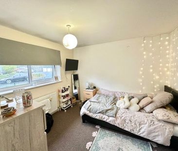 Thurmond Crescent, Winchester - Photo 3