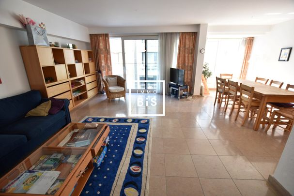 Appartement gelegen in hartje Zoute, op enkele passen van de Zeedijk - Photo 1