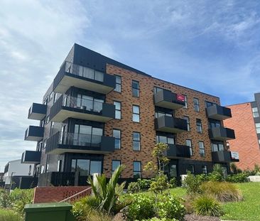 Unit 303, 6 Rauroa Lane, Hobsonville, Auckland - Photo 2