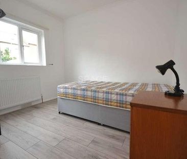 Blenheim Gardens, Reading, Berkshire, RG1 - Photo 4