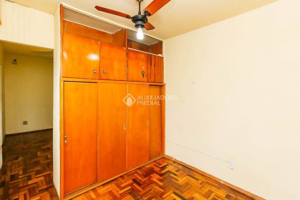 Apartamento com 1 quarto e 33m² para alugar em Passo d'Areia, Porto Alegre. - Photo 1