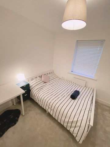 Room in a Shared House, Bradford Road, M40 - Photo 4