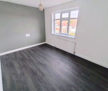 Woodhall Road, Penn, Wolverhampton - Photo 1