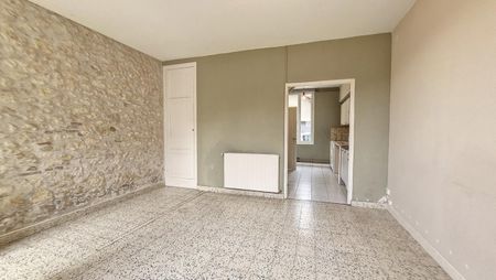 Location Appartement 3 pièces 65m² AGEN 47000 - Photo 3