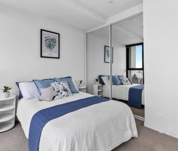 GREAT INNER CITY PAD WITH IMMACULATE INTERIORS - Photo 3