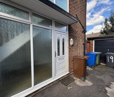 3 bedroom semi-detached house to rent - Photo 1